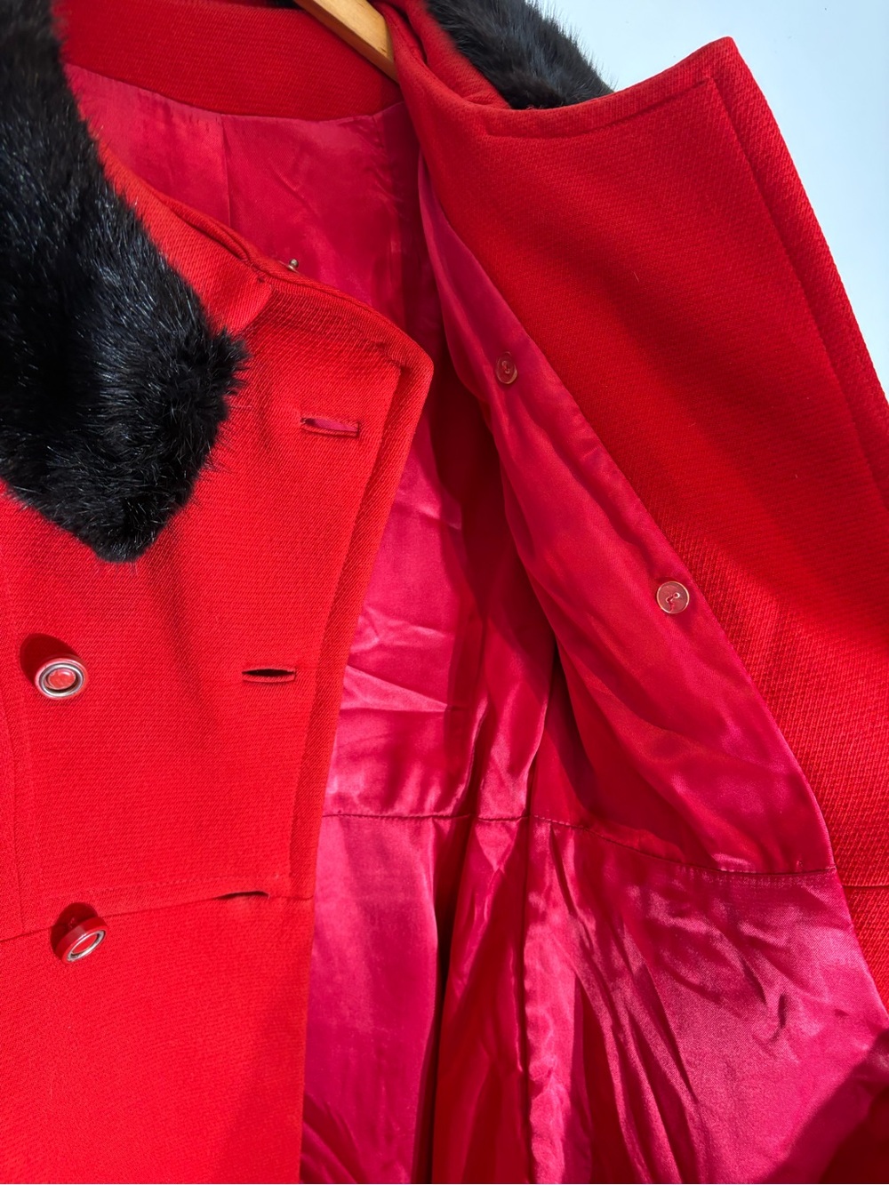 Vintage 1960s Red Wool Genuine Fur Trim Coat XS - Picture 10 of 13